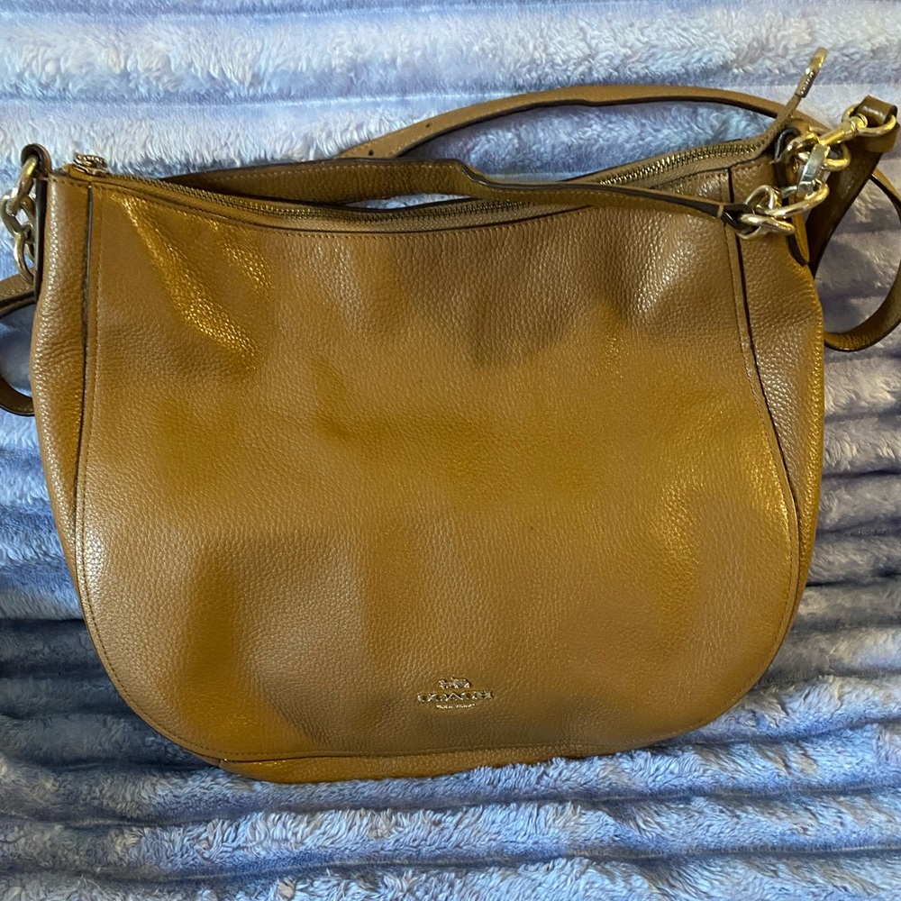 Tan hobo